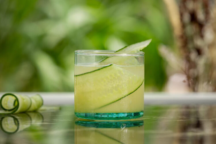 coctel casero desquite con aguardiente artesanal